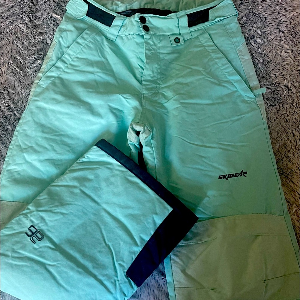 Ski gear ski pants